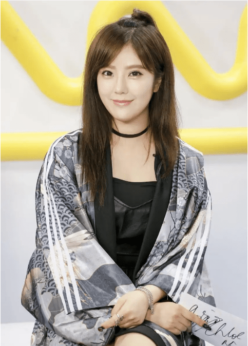 赵奕欢(chloe zhao),1987年10月29日出生于吉林省吉林市,中国内地女