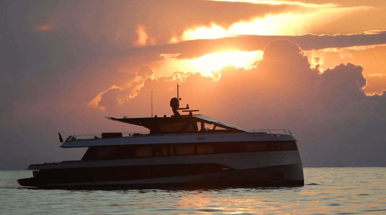 势霸&麦景图与沃利游艇携手打造奢华游艇_品牌_wally_系统