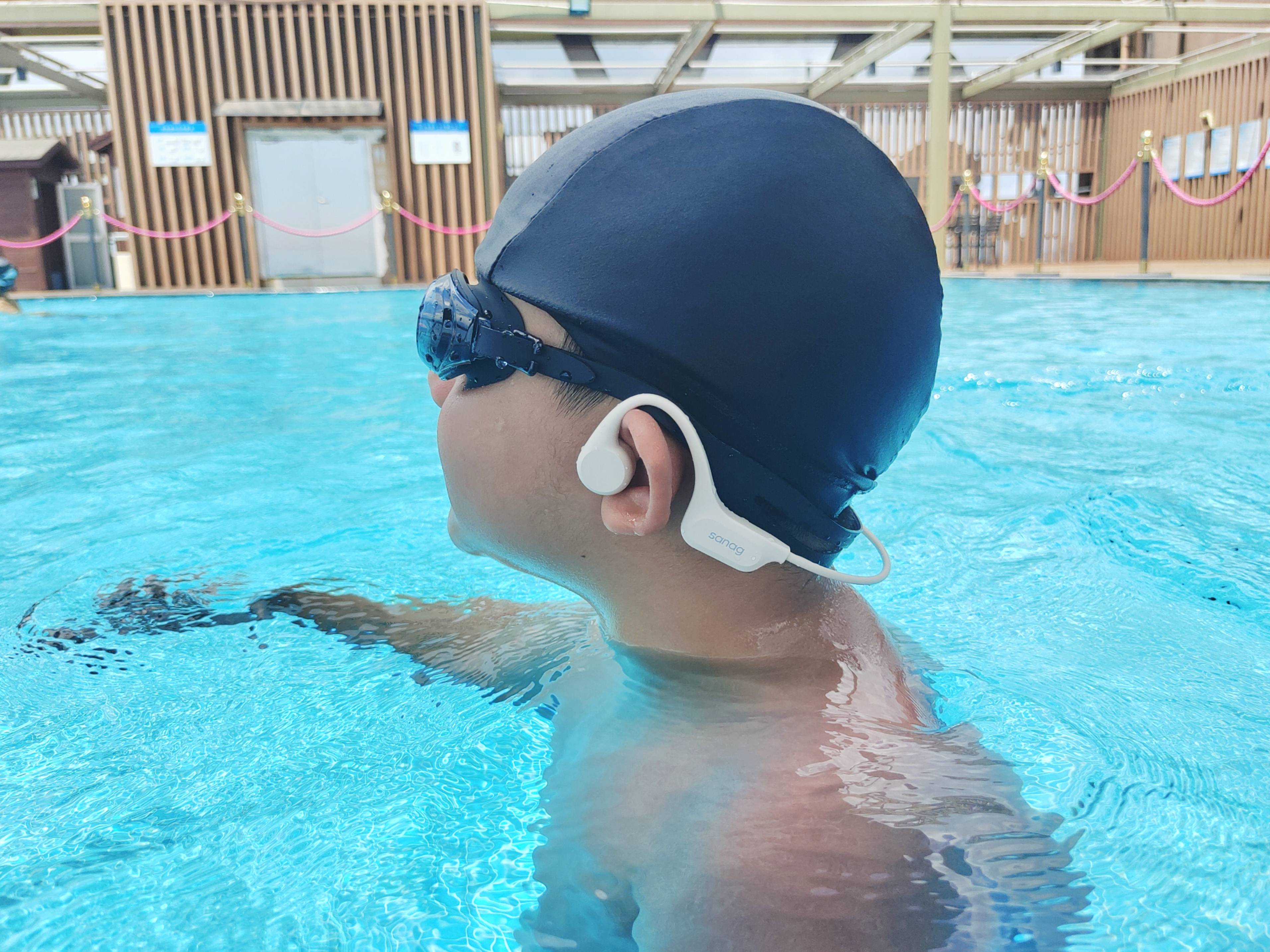 游泳必备sanag 塞那 B60S PRO骨传导耳机，亲身评测，“神兽”归笼前值得一试