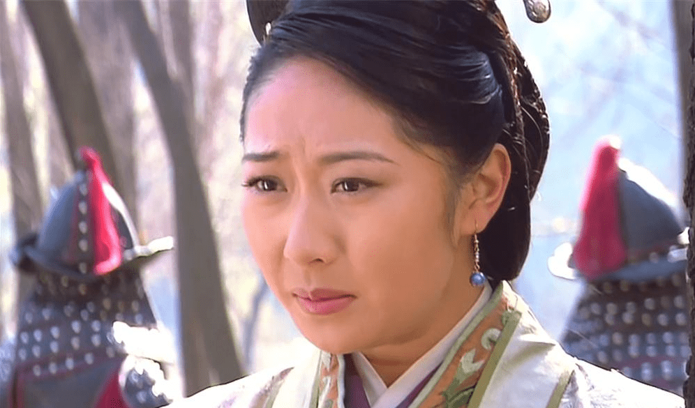 退一万步,就算不图刘知寨夫人对宋江感恩图报,至少也不应该恨宋江