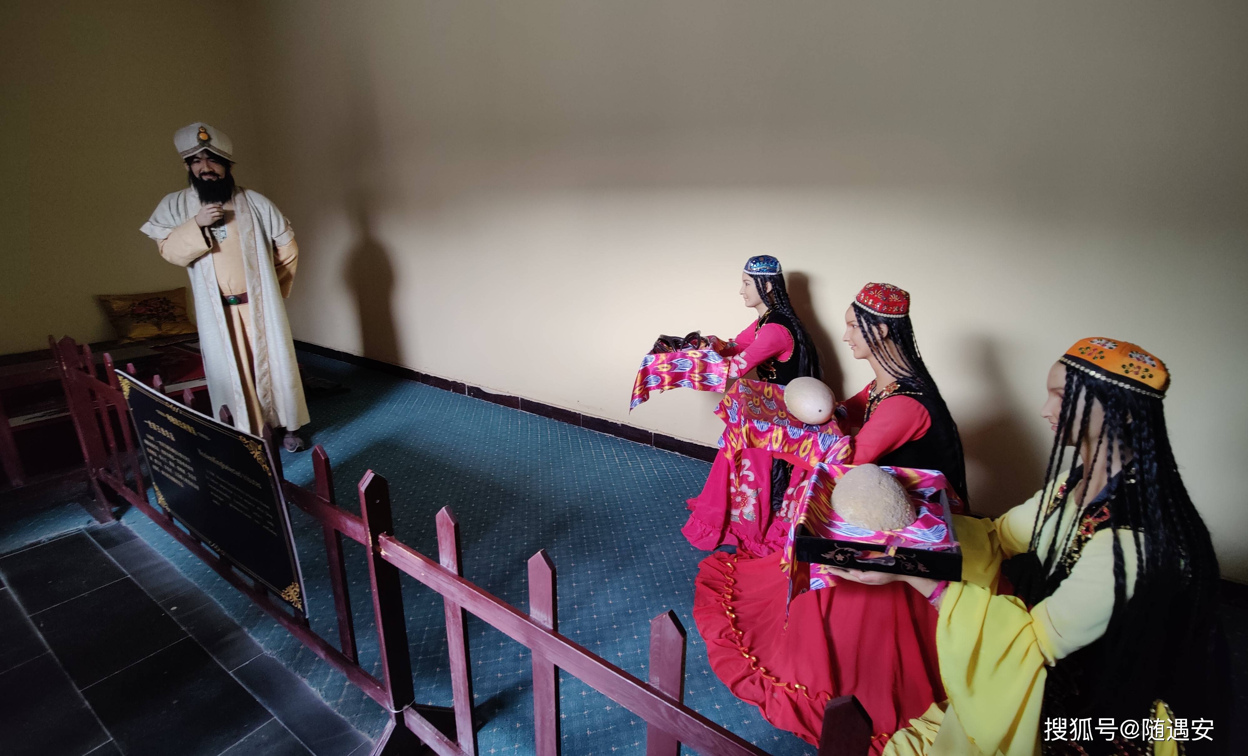 哈密回王"小故宫"——南北疆游散记之二_王府_新疆维吾尔_王爷