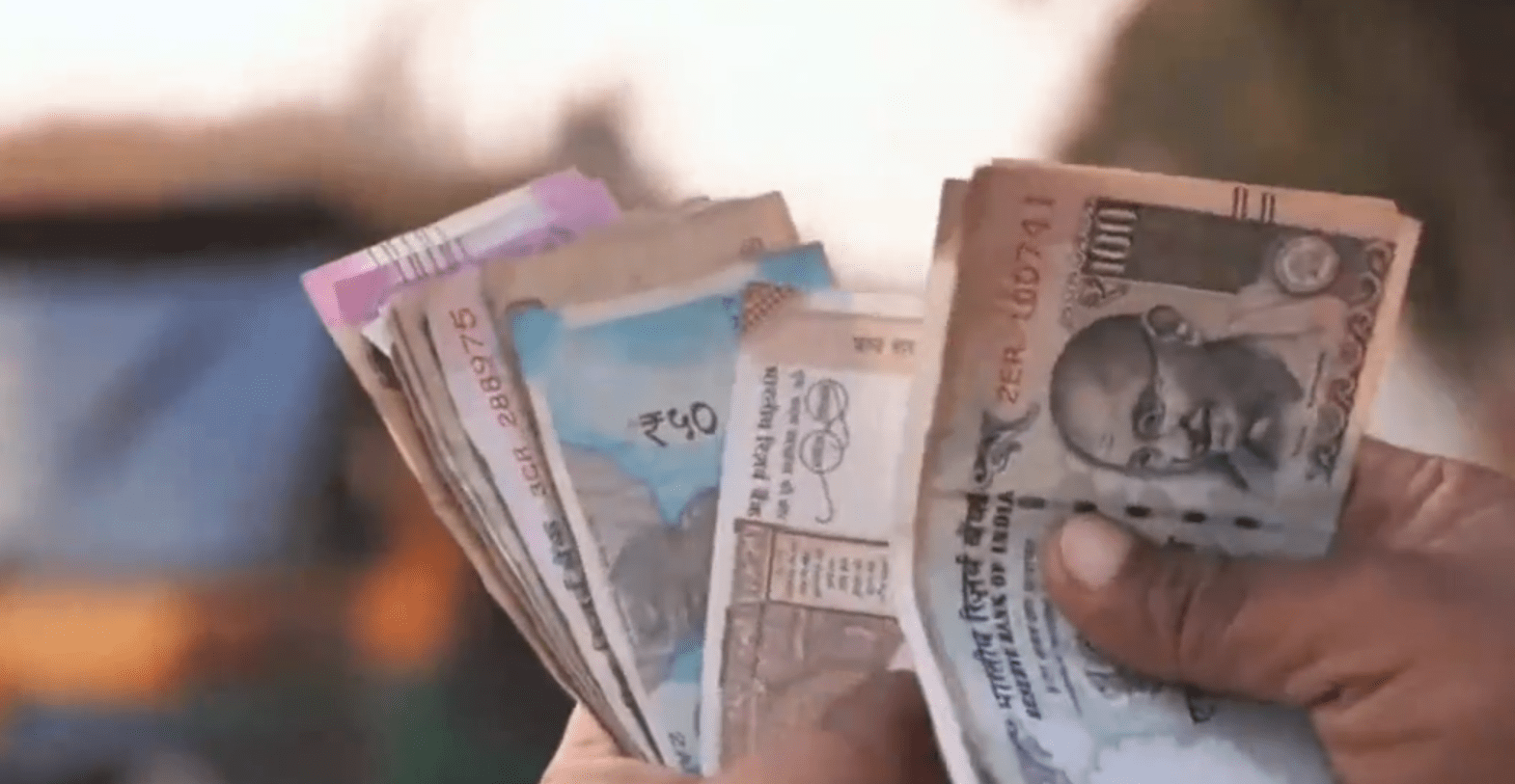 印度央行：自5月以来，已有93%的2000卢比纸币被收回_搜狐网
