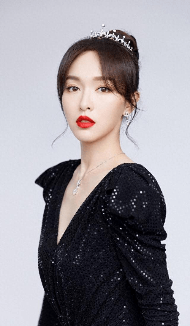 娱乐圈爆料:许嵩,赵丽颖,古力娜扎,毛晓彤,唐嫣,成毅_孙俪_对方_年纪