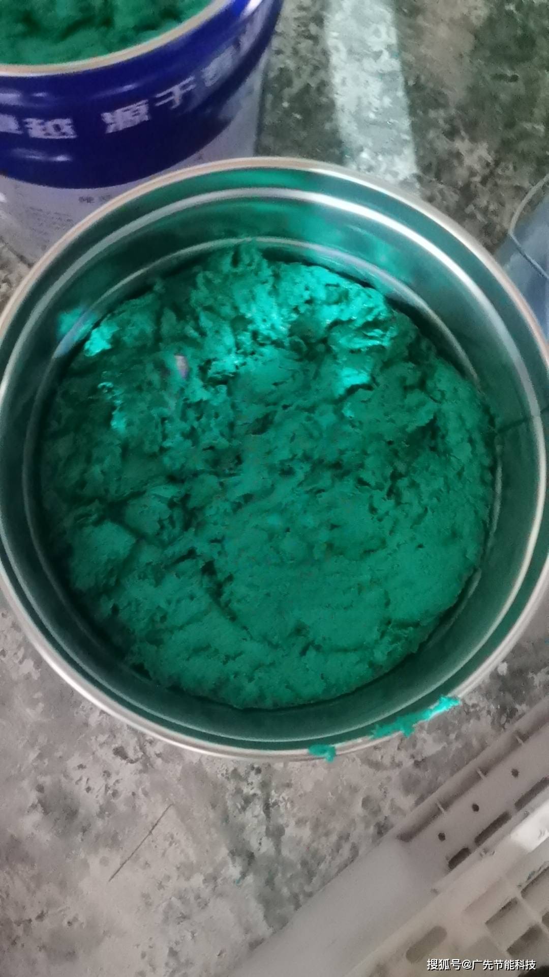 乙烯基环氧玻璃鳞片防腐胶泥的施工工艺