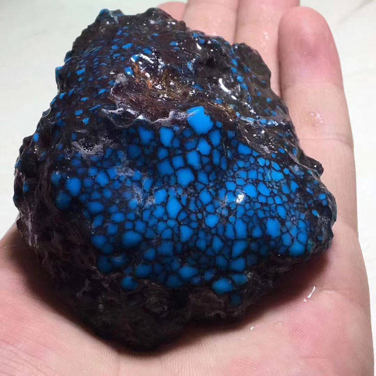 乌兰花绿松石_特色_价格_颜色