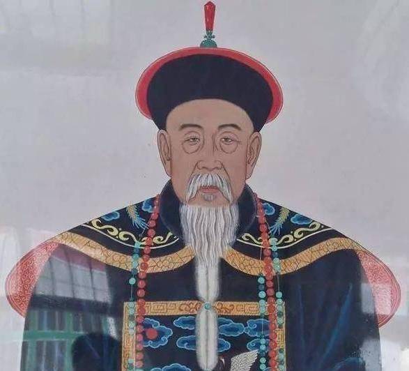 乾隆时期两大汉臣,一个配享太庙,一个得了文正谥号_刘统勋_张廷玉