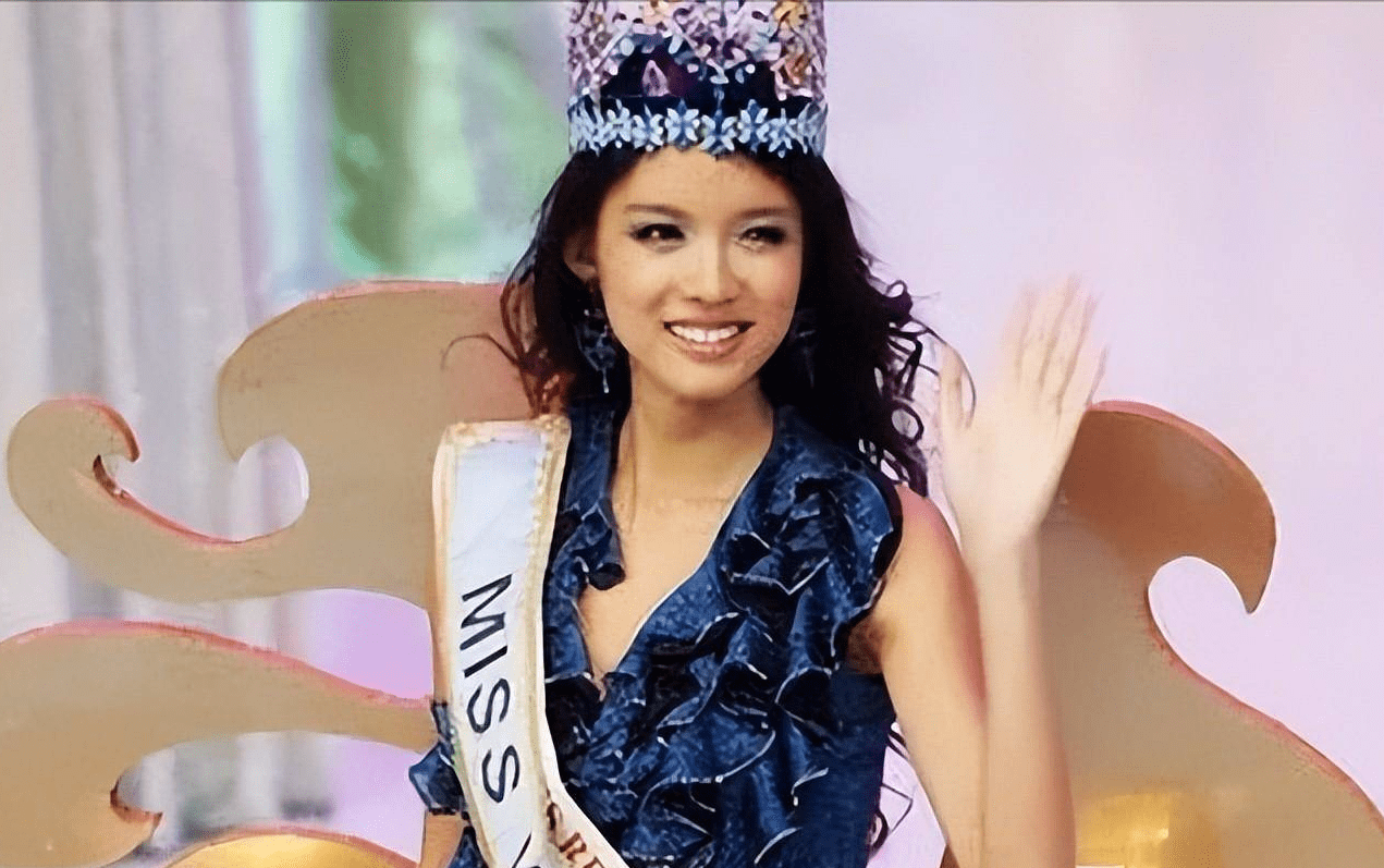 通过一系列的激烈较量和比拼后,张梓琳最终艳压群芳,一举夺冠,成为了