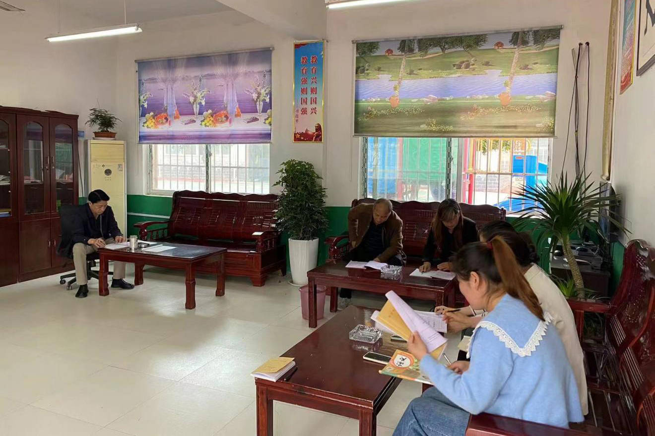 邓州市元庄中心校在王寨学校组织小学业务检查暨听评课教研活动_课堂