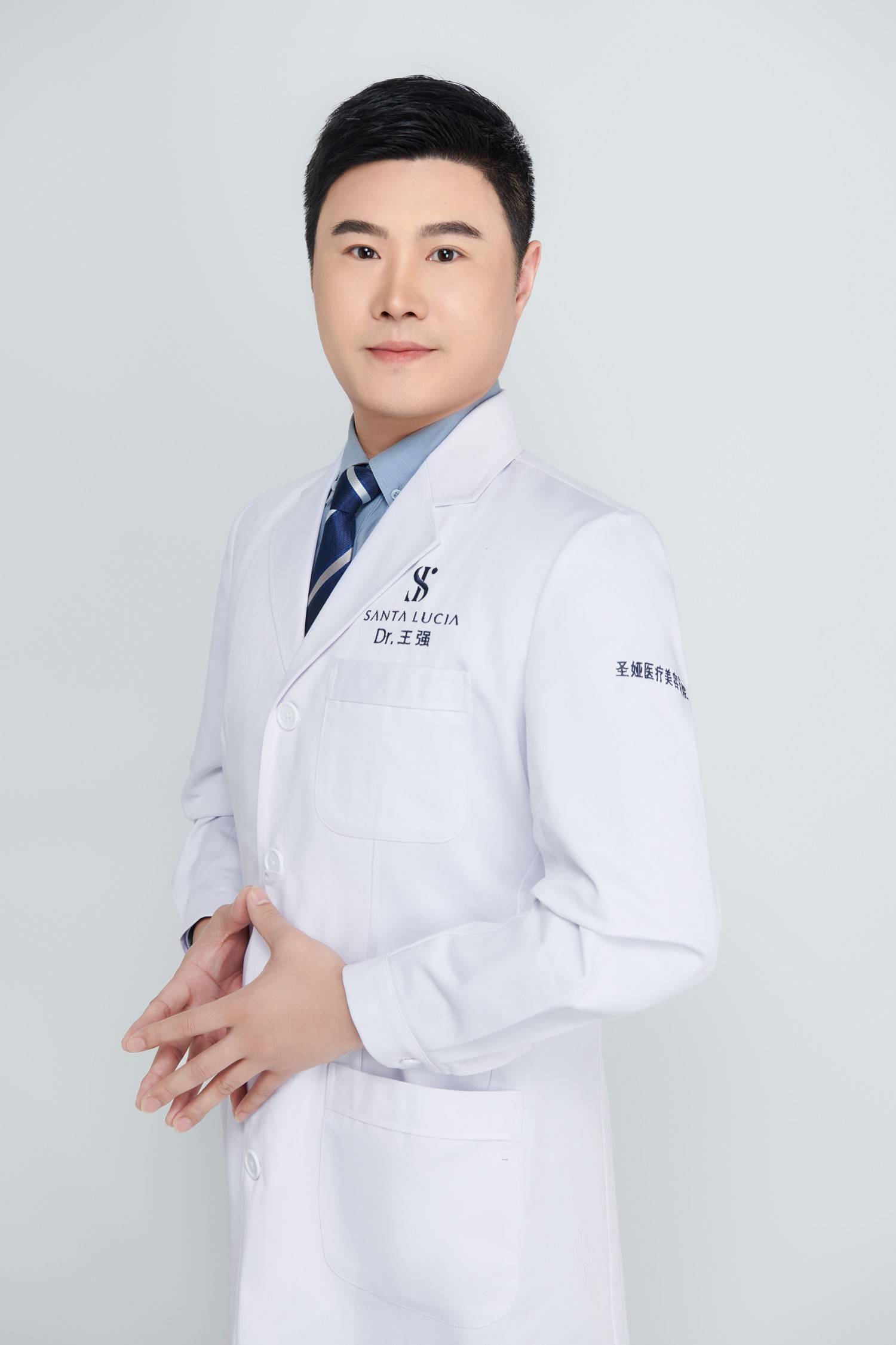 王强医生马甲线技术特点:完美微塑体雕,缩小腰围直径,雕塑脂肪,真正