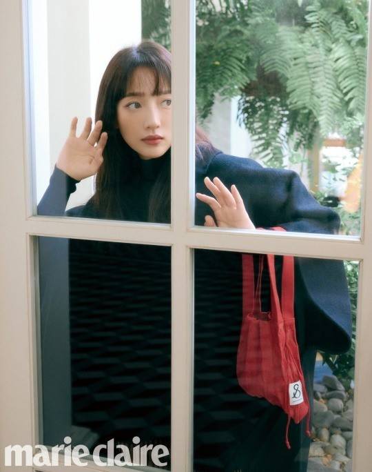 韩国女演员表艺珍写真公开 清冷氛围感好绝！_韩娱讯_郭明东_时装