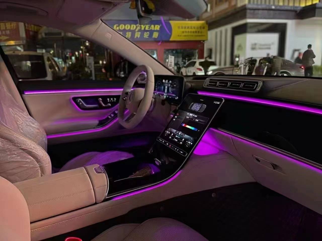 22款奔驰s450l升级主动式氛围灯 浪漫的气氛_搜狐汽车_搜狐网