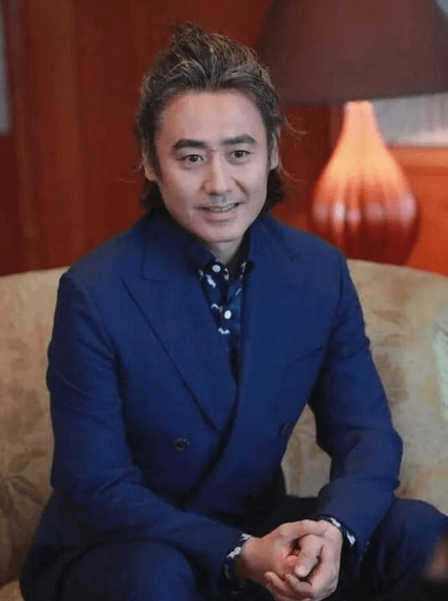 背后是一场精心策划8年的骗局,吴秀波破产!被骗10亿,负债5亿!