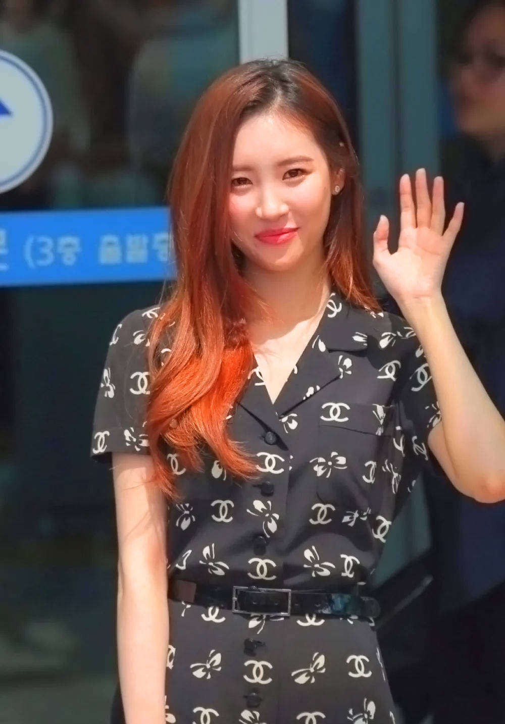 "宇宙第一腿精"李宣美:南韩舞台之花,魅力四射的性感女神