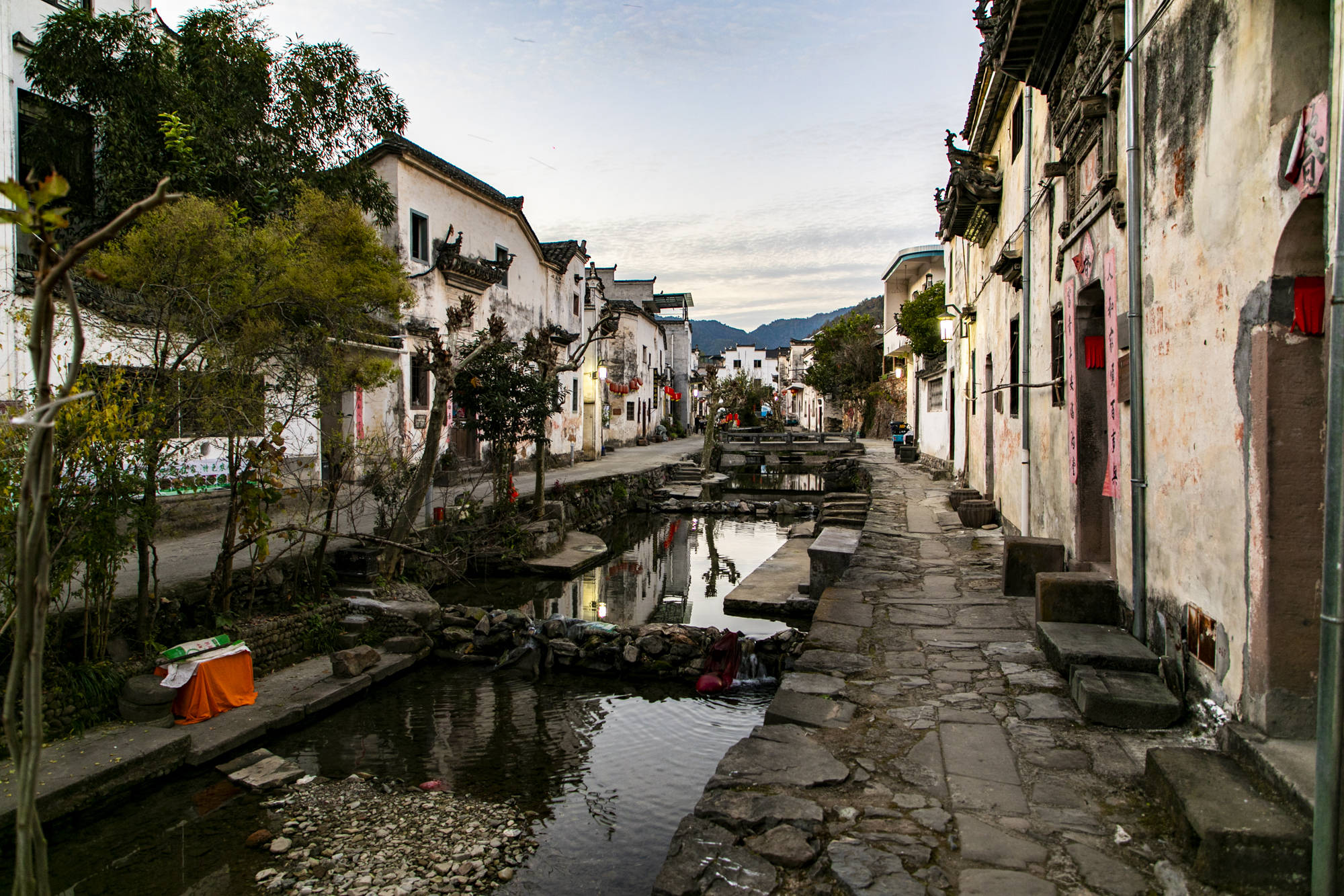 不输江南古镇,千岛湖这座古村落已经被隐藏了七百年,宛如世外桃源