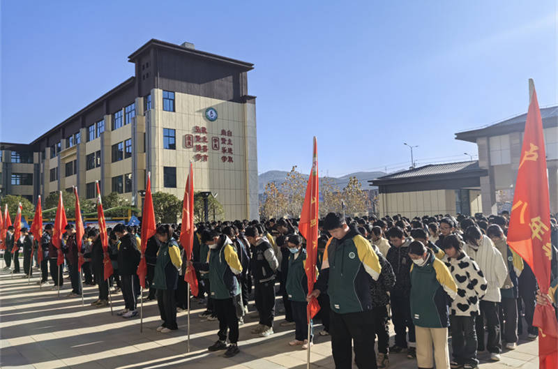 三门峡卢氏县育贤中学图片