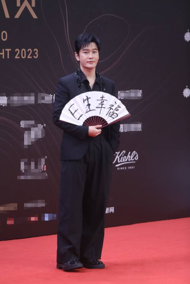 杨紫迪丽热巴赵露思比美 王一博龚俊王鹤棣斗帅-搜狐大视野-搜狐新闻