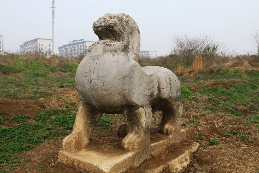 南朝陵墓石刻(13) 南京梁建安敏侯萧正立墓_石望柱_王萧宏_洼地