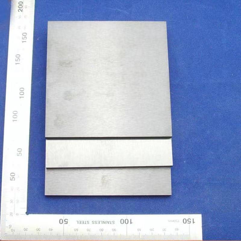 氮化硅陶瓷固定板在还原气氛与氧化气氛烧结下的机械强度差异_材料
