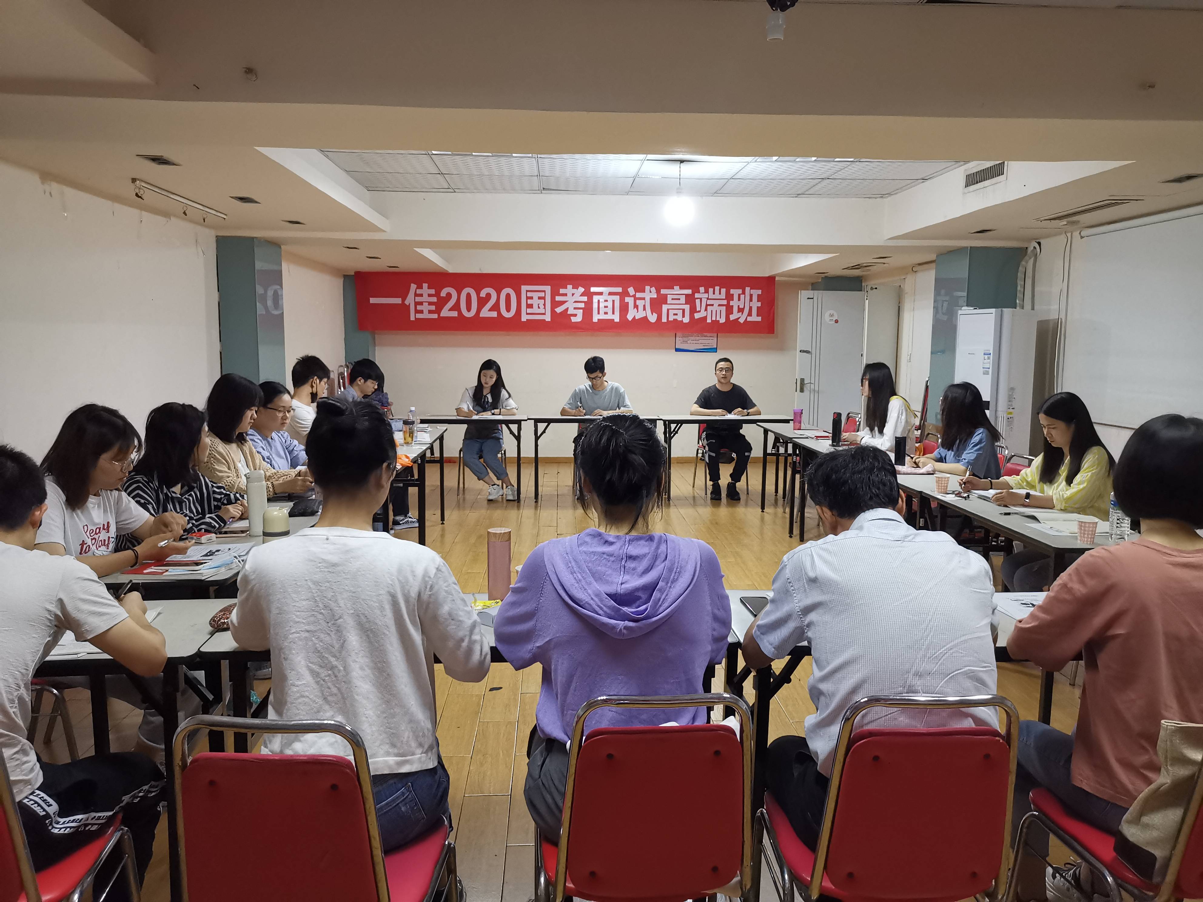 一佳魏军面试2022海关系统公务员面试公告