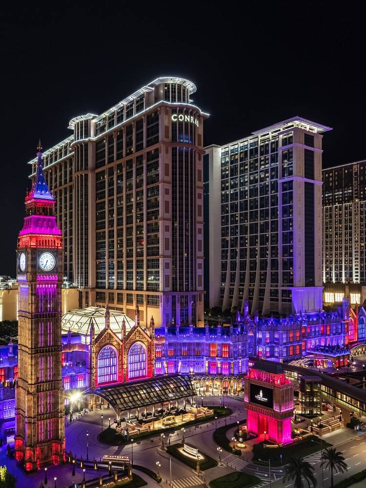 每晚6:30至11:30,每小时一次地点:澳门伦敦人