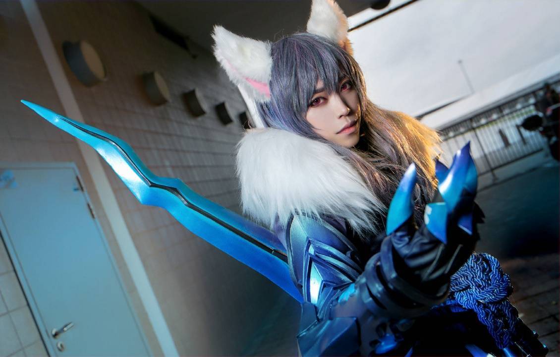 王者荣耀李白超绝cos还原a爆了时间也抹杀不了的颜值