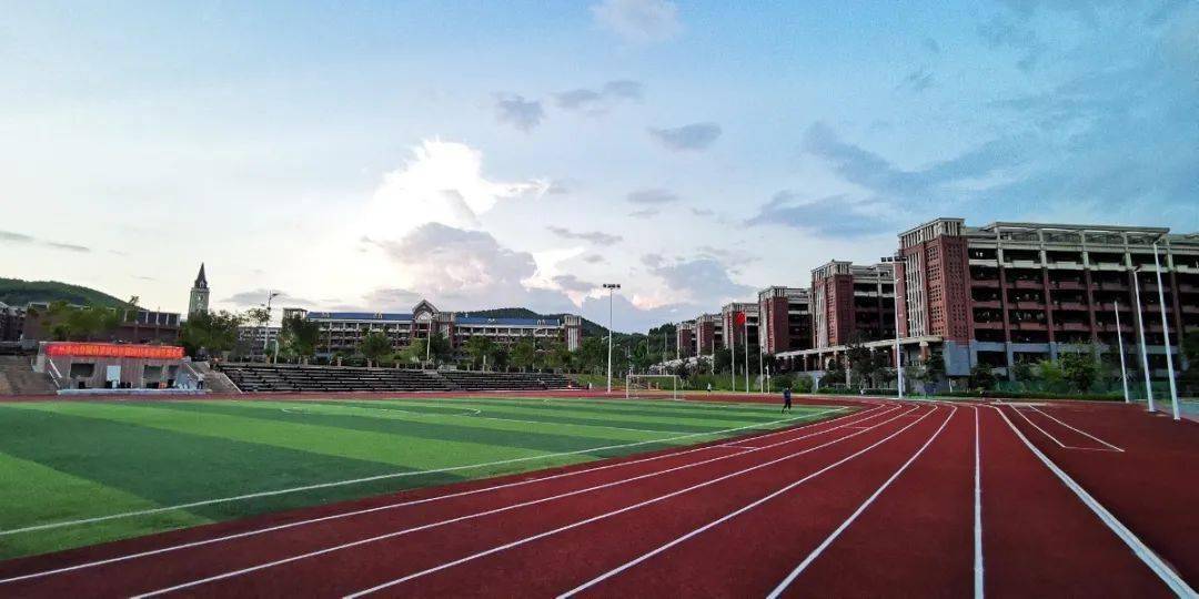 广外佛山外校欢迎您!