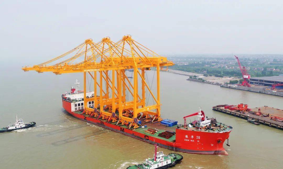 振华重工多个项目完成关键节点