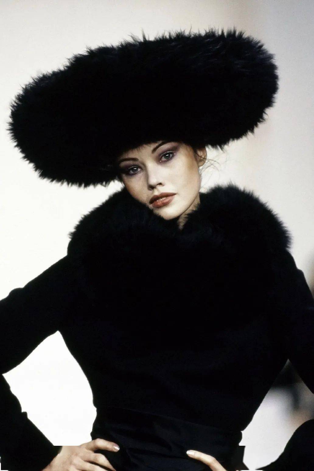 只想看「朋克教母」vivienne westwood安静的在家作妖