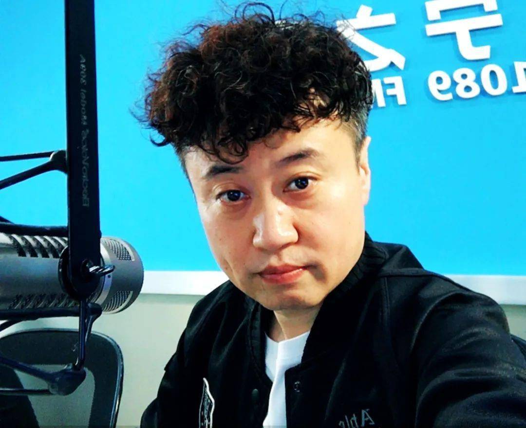 明天(6月5日)晚七点半 涛叔叔继续抖音直播讲故事喽