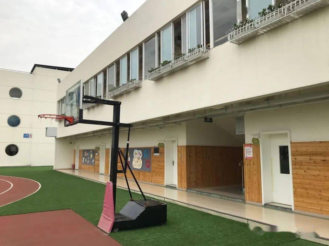 原树德宁夏副校长出任总校长这所学校叫新格林最大亮点是办学贴近孩子