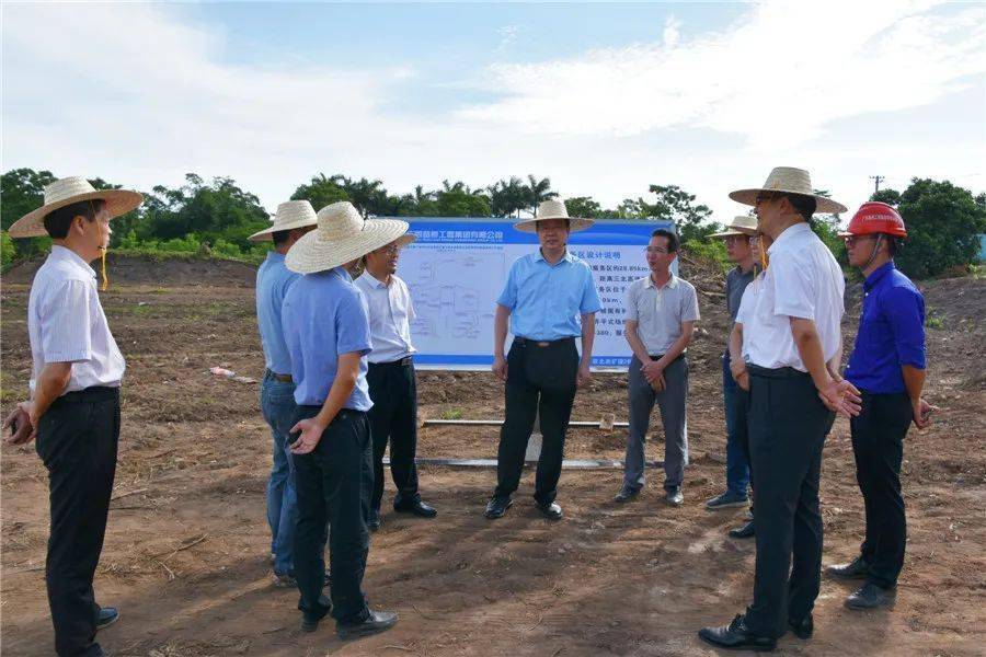 市委常委宣传部部长刘伯贤到银海区调研重点项目建设进展情况