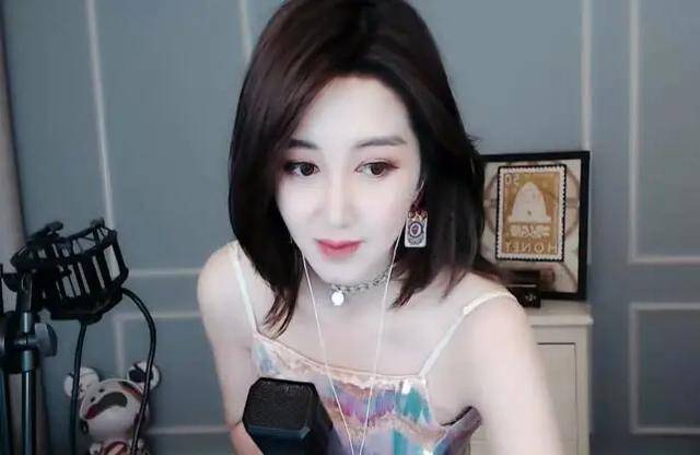 名正言顺的舞帝一姐,于利夸静静是骄傲,再次给她点关注