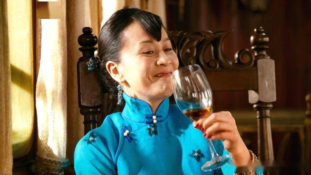 经典电影让子弹飞汤师爷与夫人到底是什么关系