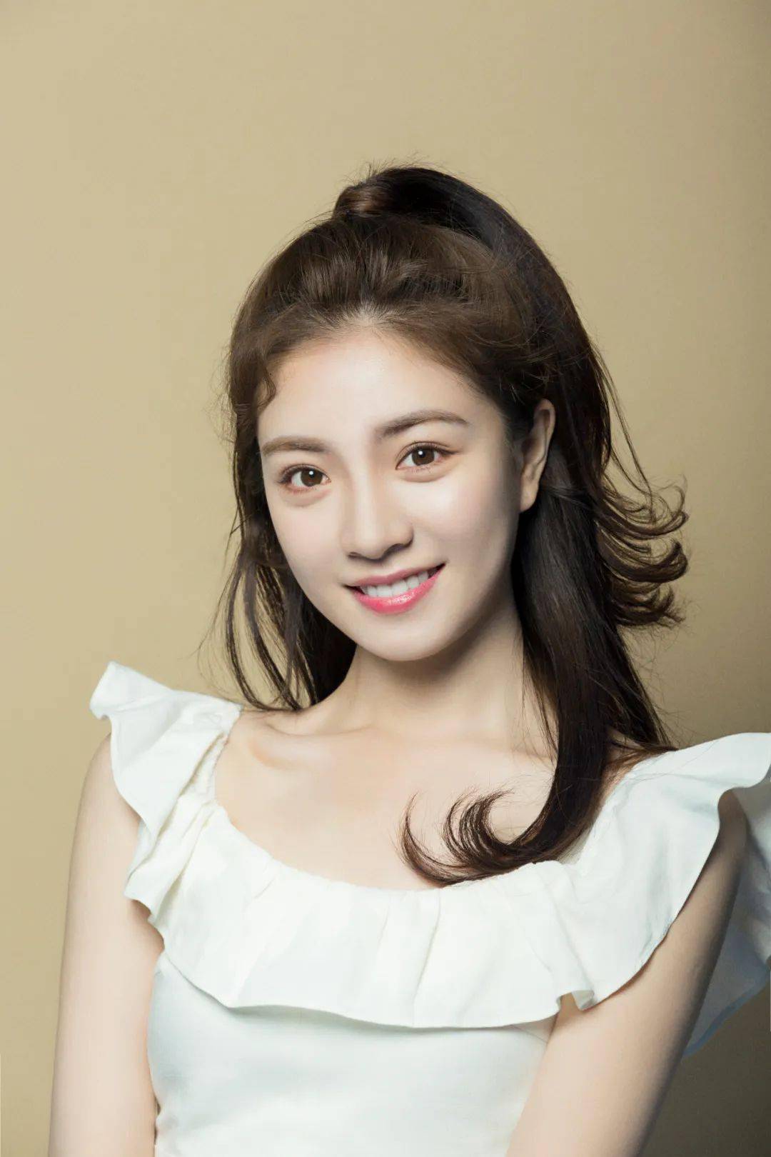 赵珞然:95后潜力小花不断进阶,有演技也有"扛剧"潜质_孙凌希