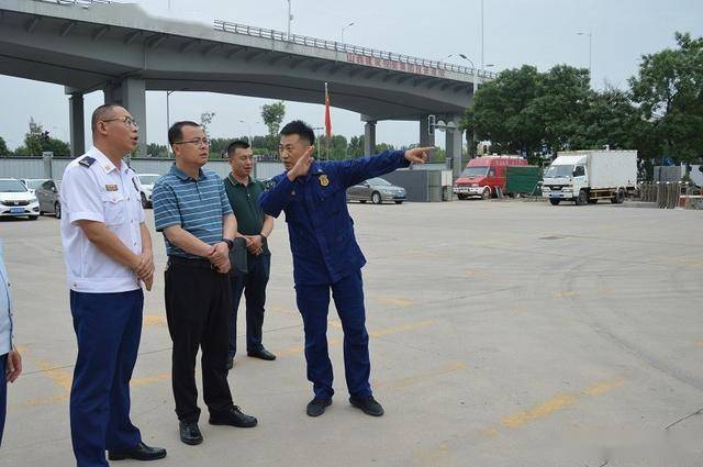 6月8日,榆次区政府党组成员,副区长何宇雄深入榆次