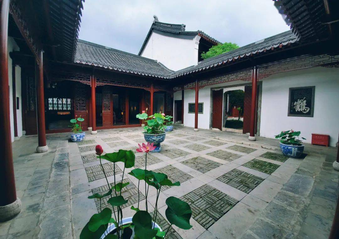 庭院深深深几许藏着一汪少女心事的传统院落