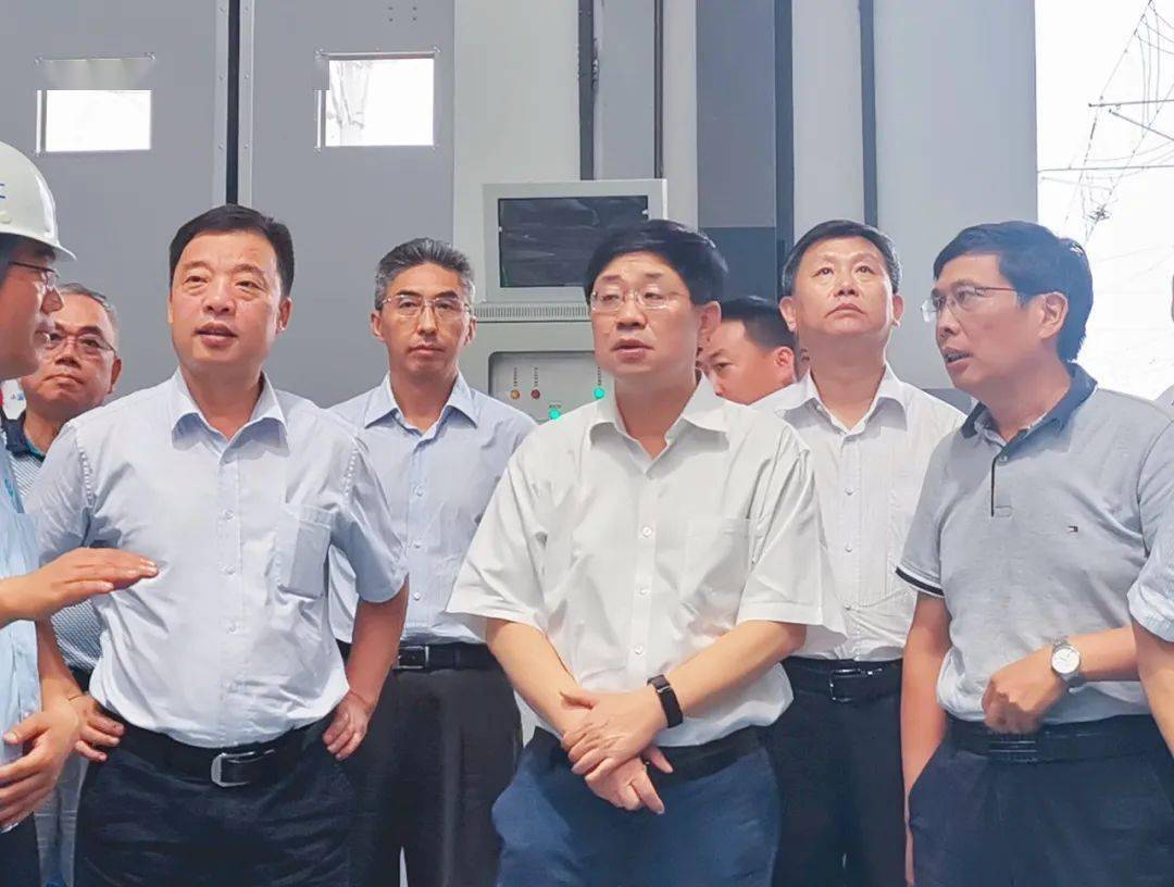 汤晓光一行到南通动车所调研检查,中国铁路上海局集团总经理应慧刚