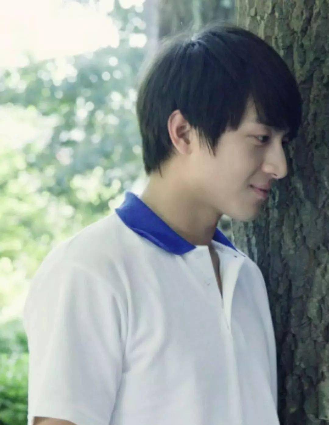 《同桌的你》剧照赵雷《南方姑娘》北方的村庄住着一个南方的姑娘她总