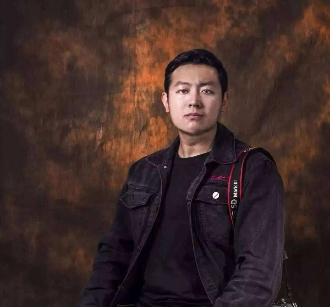 摄影策展实践训练呈现时间轴刘佳乐个人摄影展