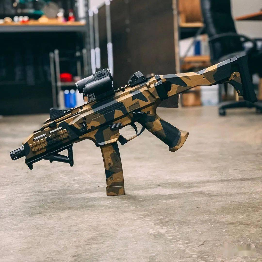 【cz蝎子evo3】尺寸 性能 扩展性 面面俱到 美国家防小能手