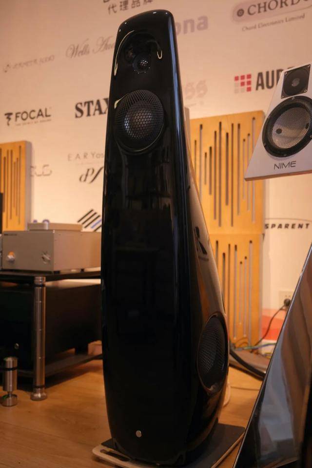 绅士柔情风情万种英国vividaudiokaya45落地音箱