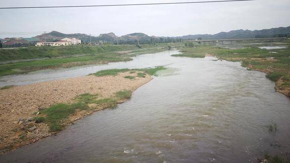 实拍烟台栖霞白洋河下游的现貌位于中桥开发区附近