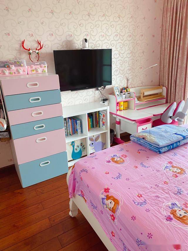 她家入住五年的房子,全屋收纳整齐又干净,看完后我自卑了!晒晒