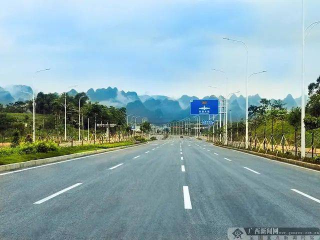 龙州水口镇东盟大道顺利竣工验收