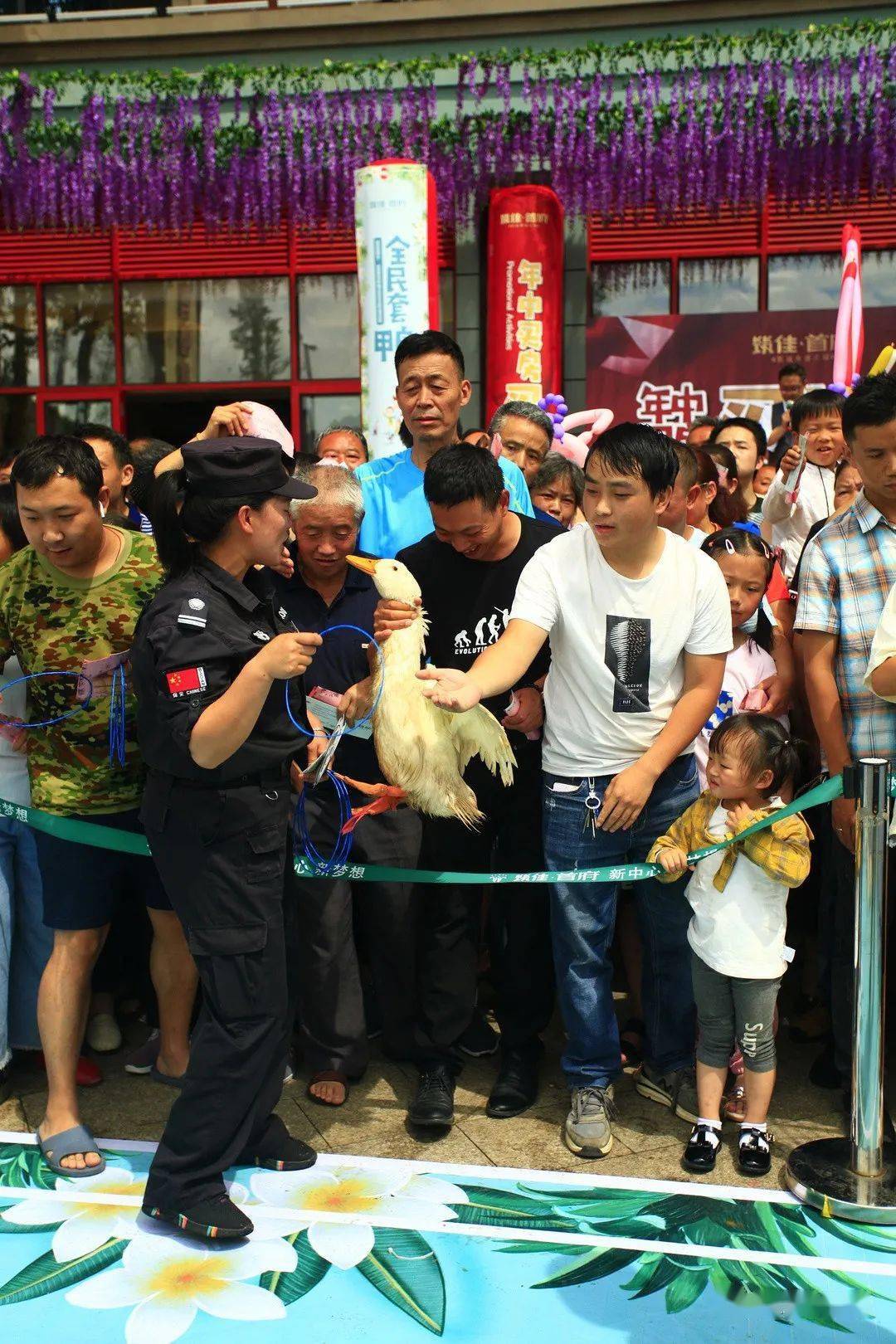 6月14日筑佳首府全民套鸭活动火爆普定圆满结束