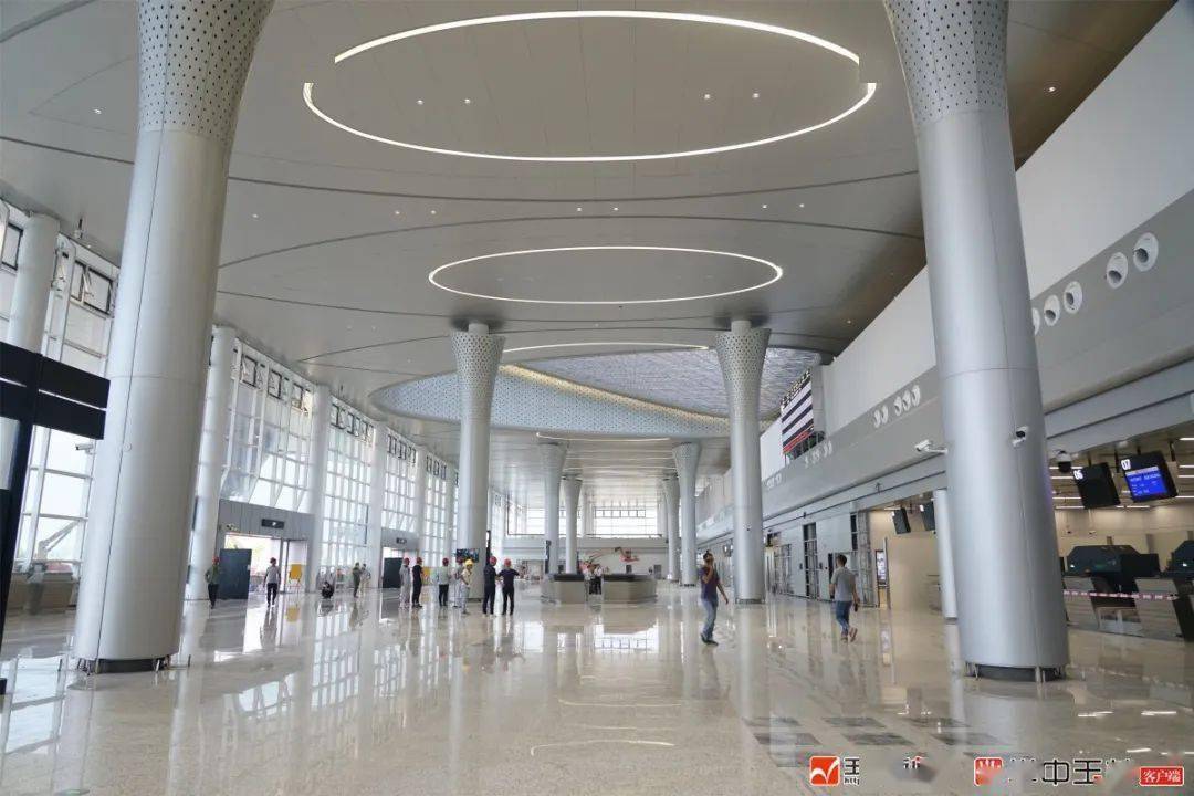 玉林福绵机场举行航站楼试运行演练_旅客