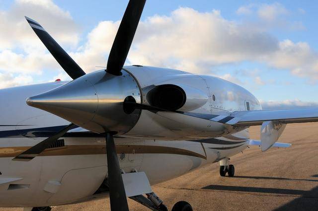 比亚乔的阿凡提独树一帜的三翼面公务机