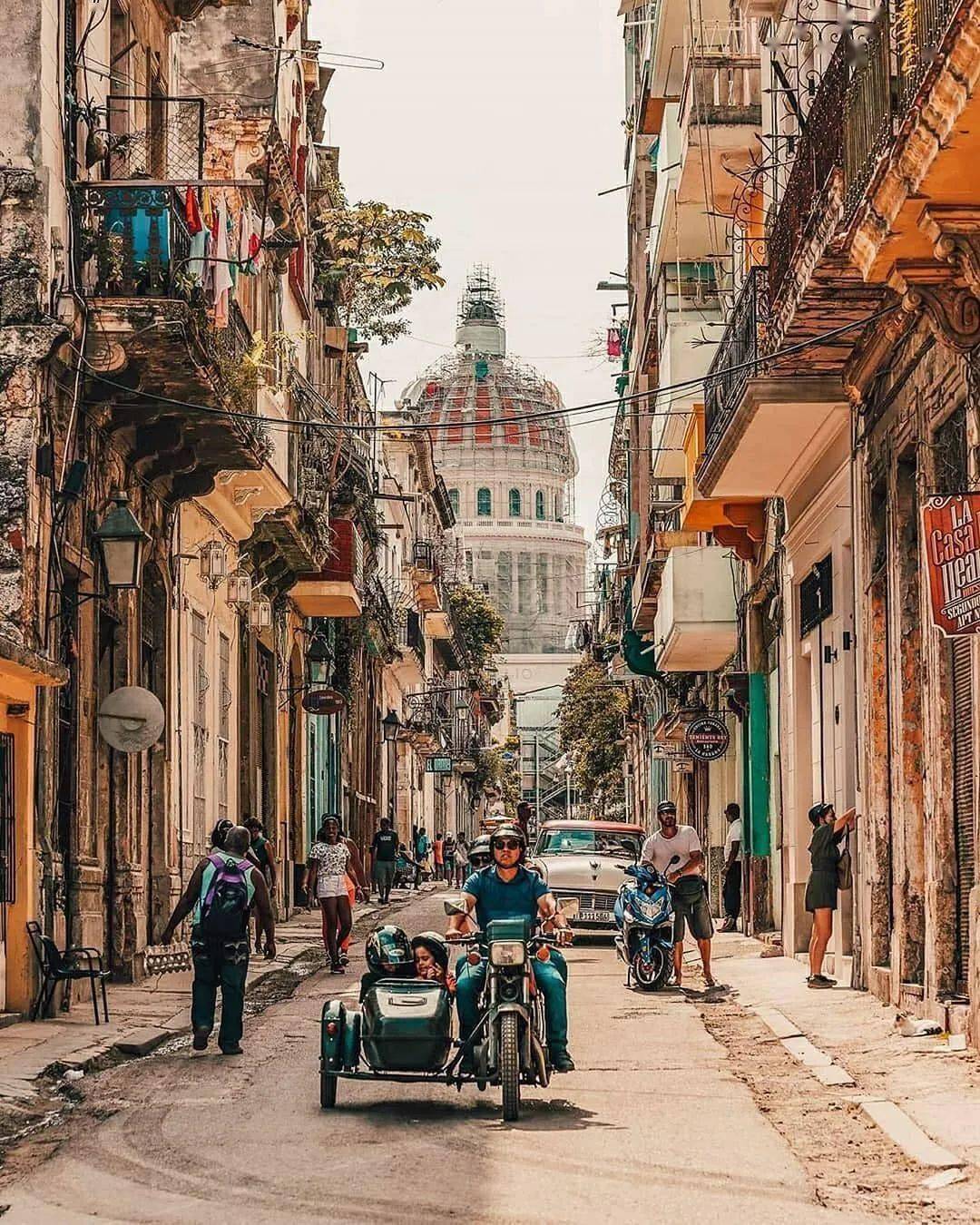 美丽的哈瓦那创作背景图片