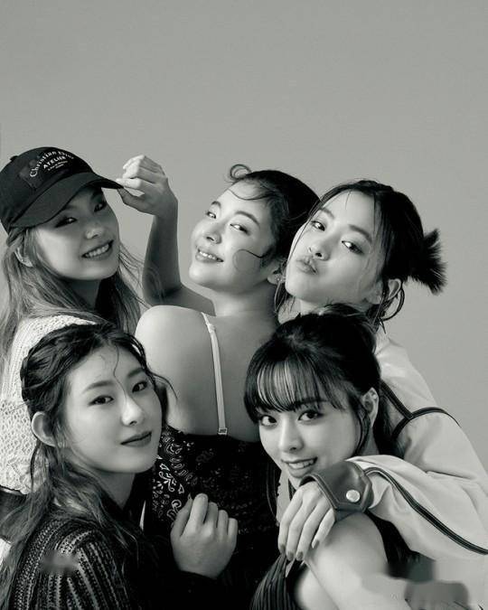 韩国女团itzy最新杂志写真曝光
