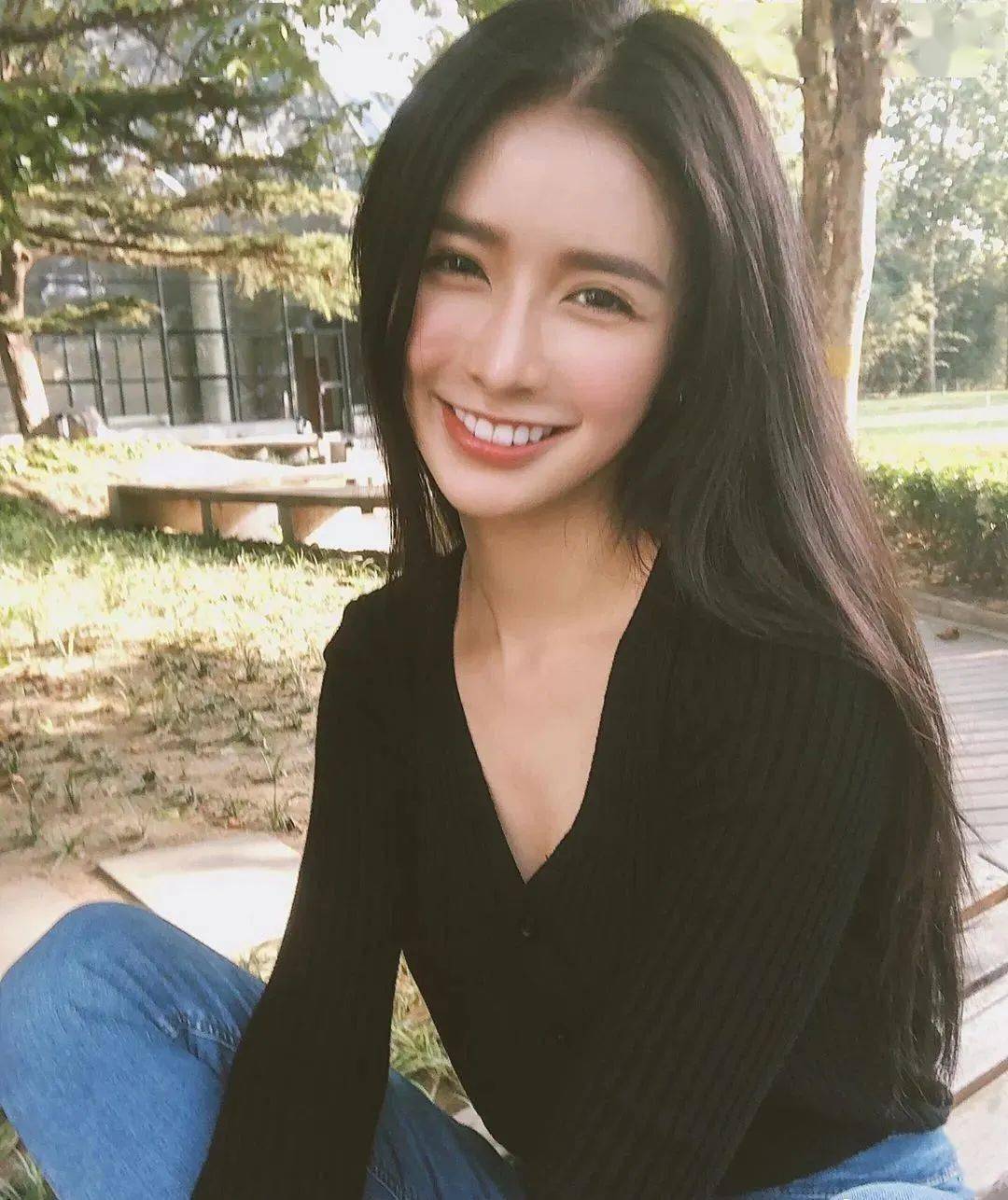 27岁离异少妇惊艳出道斩获万千直男芳心